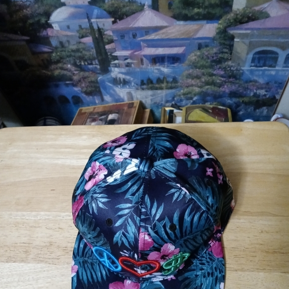 🧢⛵PEACE.LOVE.$$$ CAP⚾⚽🏈🏀🎮 - Picture 15 of 16